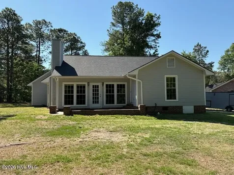 928 E Winds Lane Fayetteville NC 28311
