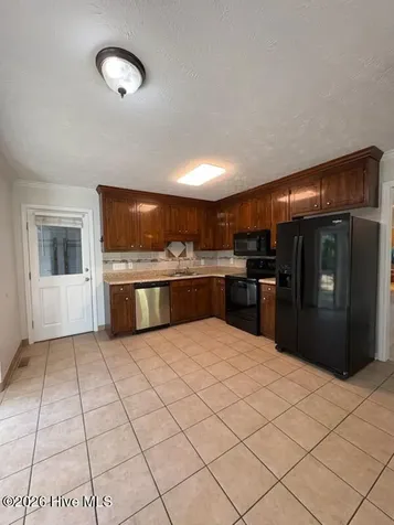 928 E Winds Lane Fayetteville NC 28311