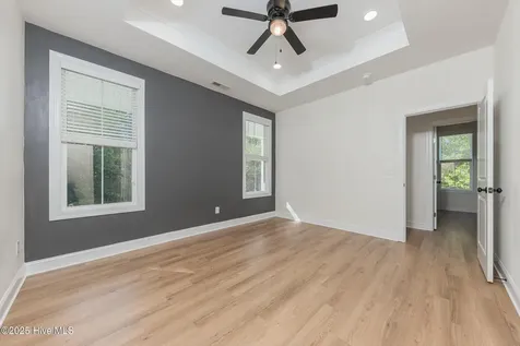 111 Hampton Court Jacksonville NC 28546