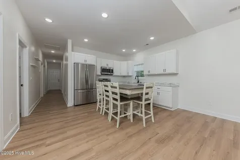 111 Hampton Court Jacksonville NC 28546