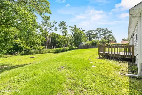 102 Natalie Lane Hubert NC 28539