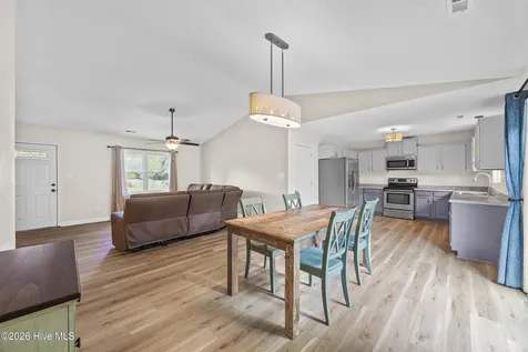 102 Natalie Lane Hubert NC 28539
