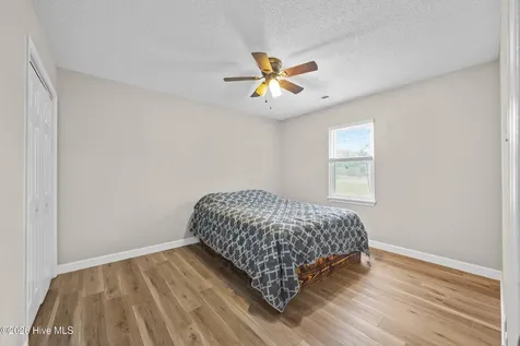 102 Natalie Lane Hubert NC 28539