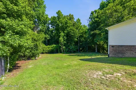 307 Shipmans Pike Jacksonville NC 28546