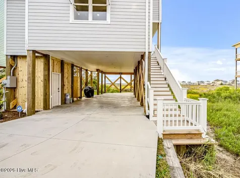 100 Salt Marsh Way Atlantic Beach NC 28512