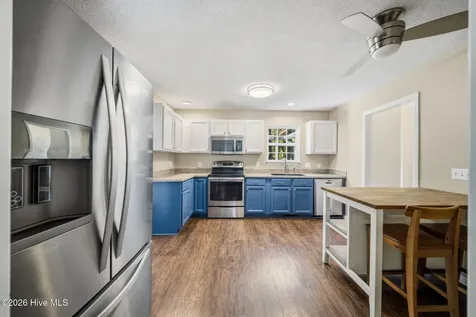 7433 Bright Leaf Road Wilmington NC 28411