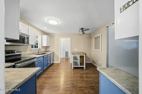 7433 Bright Leaf Road Wilmington NC 28411