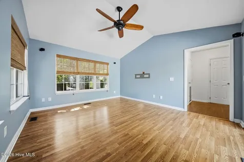 7433 Bright Leaf Road Wilmington NC 28411