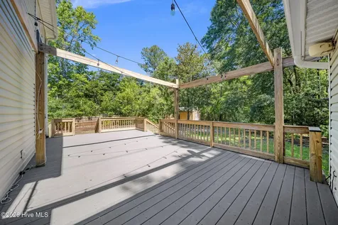 7433 Bright Leaf Road Wilmington NC 28411