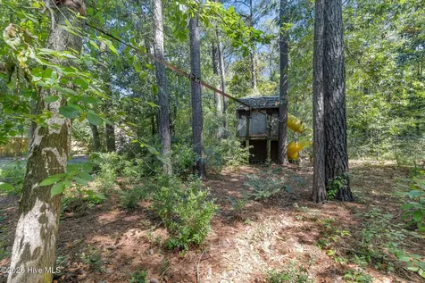 7433 Bright Leaf Road Wilmington NC 28411