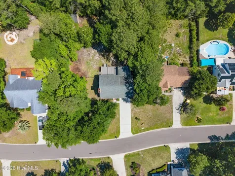 7433 Bright Leaf Road Wilmington NC 28411