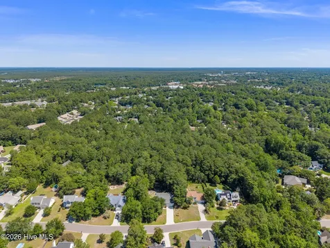 7433 Bright Leaf Road Wilmington NC 28411