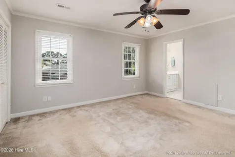 32 Scott Street Greenville NC 27858