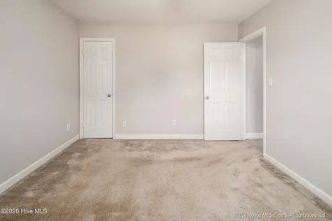 32 Scott Street Greenville NC 27858