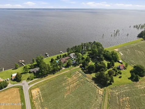 95 Cypress Shores Road E Roper NC 27970