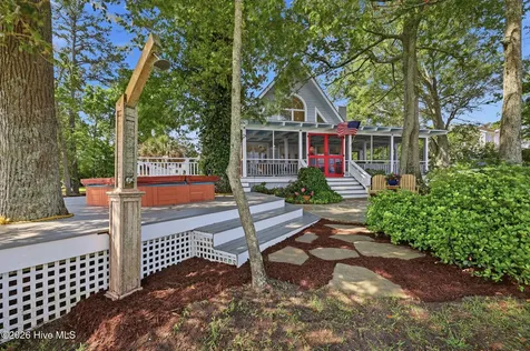95 Cypress Shores Road E Roper NC 27970
