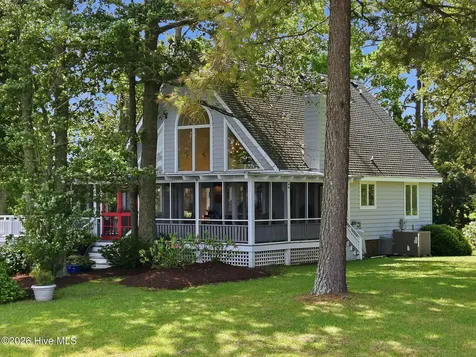 95 Cypress Shores Road E Roper NC 27970