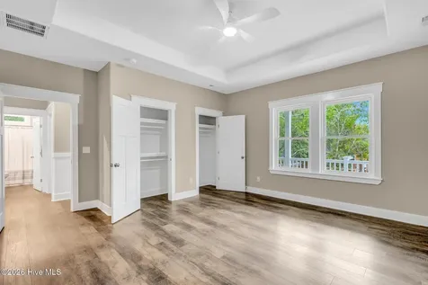 152 NE 1st Street Oak Island NC 28465