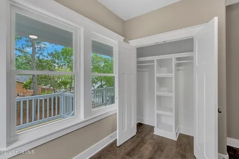 152 NE 1st Street Oak Island NC 28465