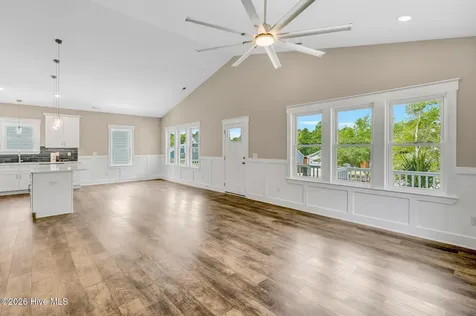 152 NE 1st Street Oak Island NC 28465