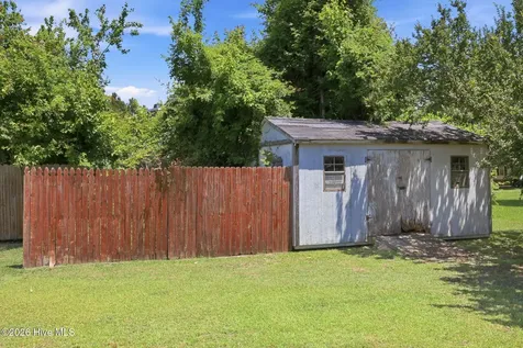 303 Plateau Drive Greenville NC 27858