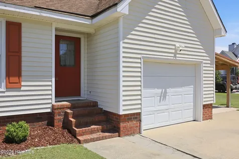 303 Plateau Drive Greenville NC 27858