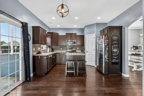 854 Dynasty Drive Jacksonville NC 28546