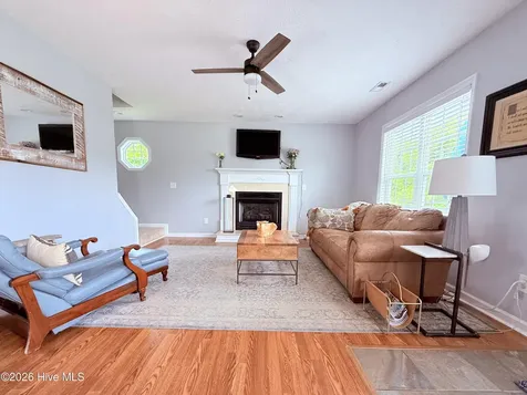 188 E Ridge Court Jacksonville NC 28540