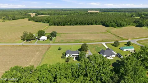 4325 Nc 903 S Winterville NC 28590