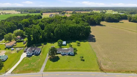 4325 Nc 903 S Winterville NC 28590