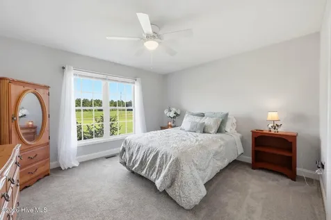 4325 Nc 903 S Winterville NC 28590