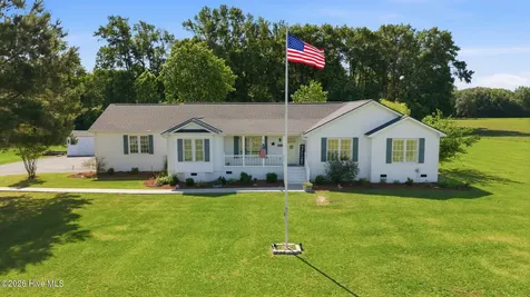 4325 Nc 903 S Winterville NC 28590