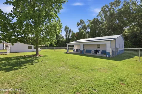 4325 Nc 903 S Winterville NC 28590