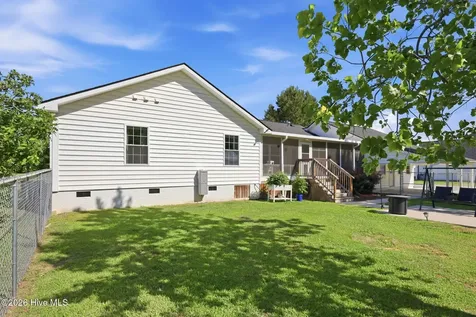 4325 Nc 903 S Winterville NC 28590