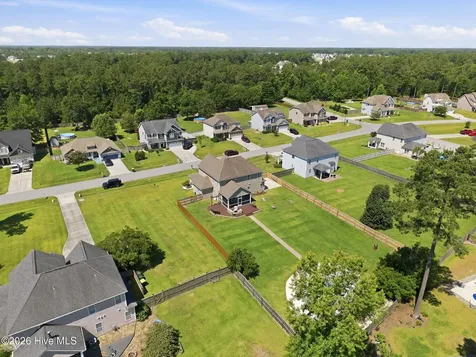 116 Peytons Ridge Drive Hubert NC 28539