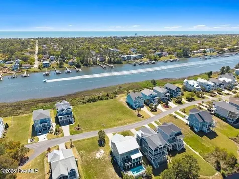 2831 Harborside Way Southport NC 28461