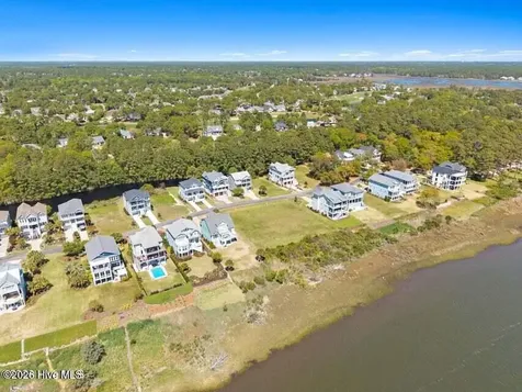 2831 Harborside Way Southport NC 28461