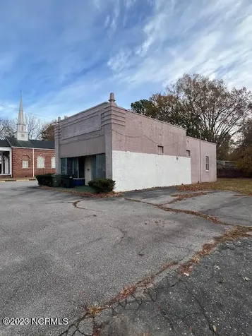 1112 Nash Street N Wilson NC 27893
