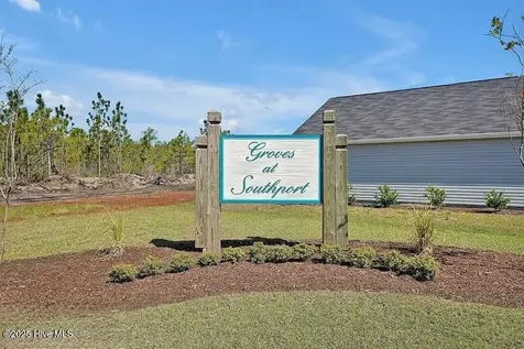 4928 Abbington Oaks Way SE Southport NC 28461