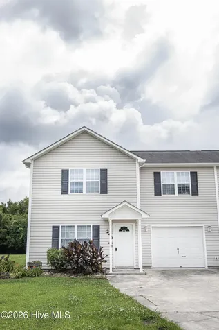 246 Smallwood Road Hubert NC 28539