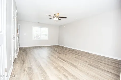 246 Smallwood Road Hubert NC 28539