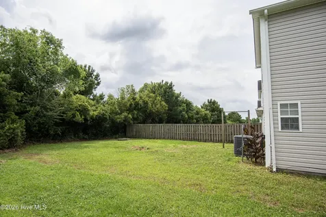246 Smallwood Road Hubert NC 28539