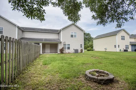 246 Smallwood Road Hubert NC 28539