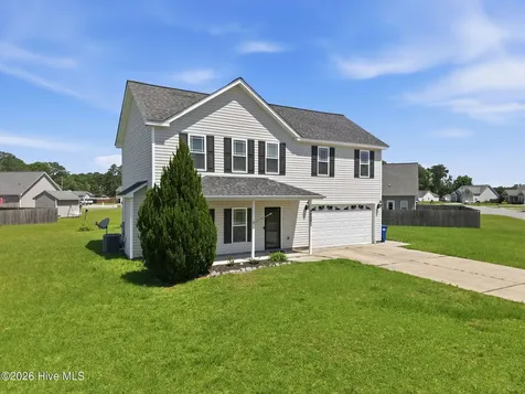 4400 Bristlecone Drive Ayden NC 28513