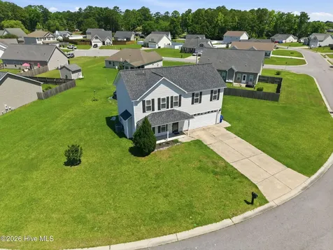 4400 Bristlecone Drive Ayden NC 28513