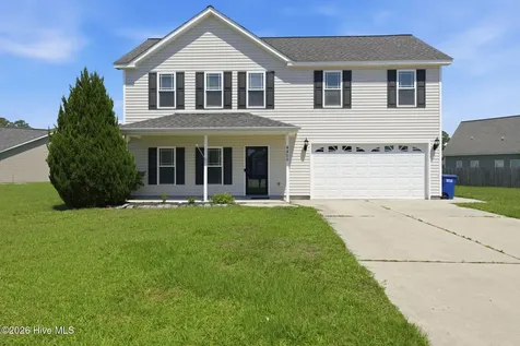 4400 Bristlecone Drive Ayden NC 28513