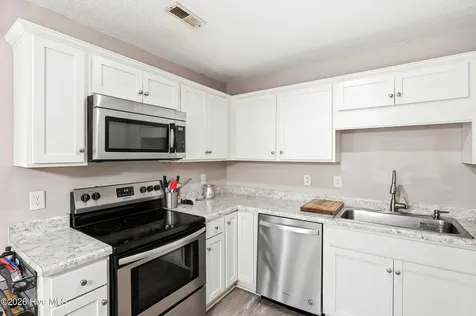 1307 Kevin Court Jacksonville NC 28546