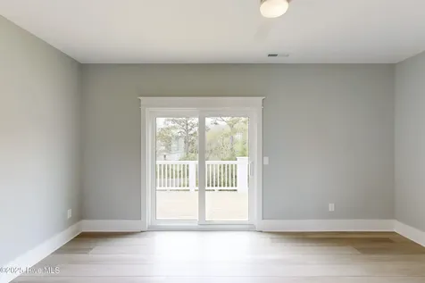 64 Pier View Court Hampstead NC 28443