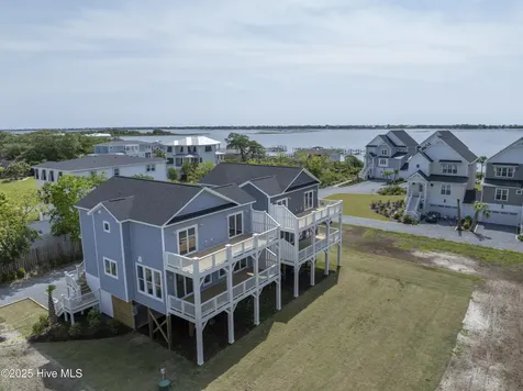 64 Pier View Court Hampstead NC 28443