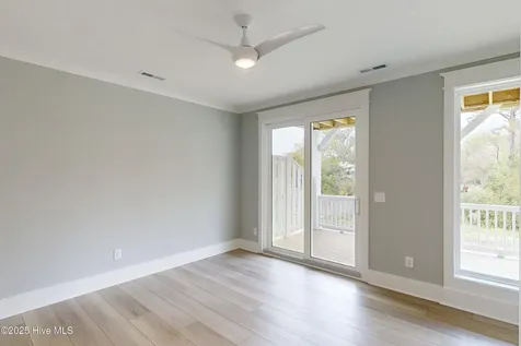 64 Pier View Court Hampstead NC 28443
